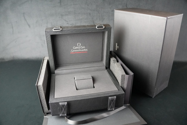 Omega - Speedmaster Professional Box Set  