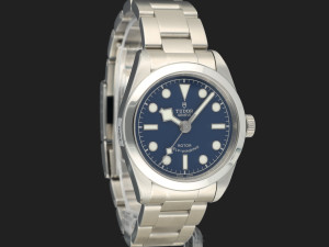 Tudor Heritage Black Bay 32 Blue Dial 79580 99% NEW
