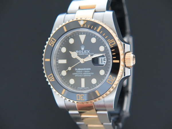 Rolex - Submariner Date Gold/Steel 116613LN