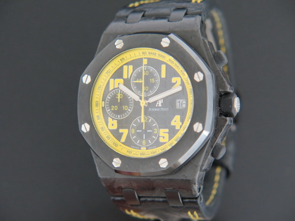 Audemars Piguet - Royal Oak Offshore Bumblebee 26176FO.OO.D101CR.02