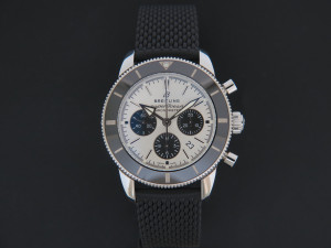 Breitling SuperOcean Heritage B01 44mm Chronograph AB0162 NEW