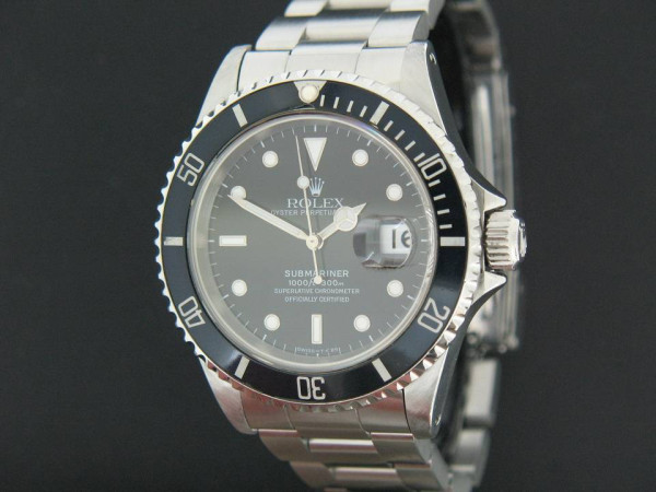 Rolex - Oyster Perpetual Submariner