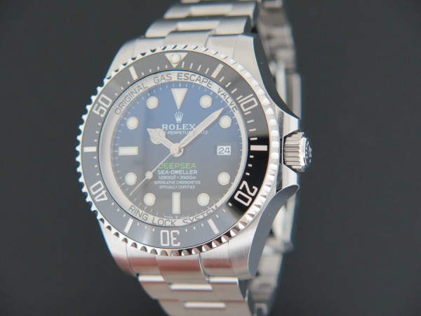 Rolex - Sea-Dweller Deepsea D-Blue James Cameron 126660 NEW