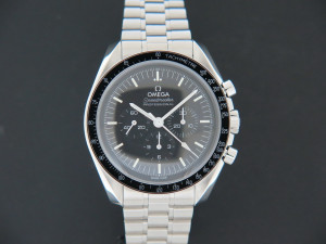 Omega Speedmaster Professional Moonwatch Co-Axial Master Chronometer NEW