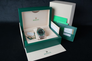 Rolex Submariner Date 116610LV NEW