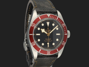 Tudor Heritage Black Bay Red 79220R