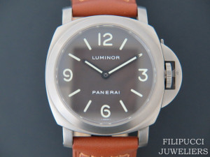 Panerai Luminor Base 44mm Titanium