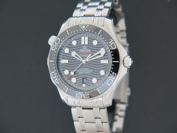 Omega - Seamaster Diver 300M Co-Axial Master Chronometer NEW 21030422001001