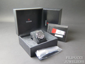 Tudor Heritage Black Bay Dark NEW  