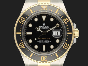 Rolex Sea-Dweller 43MM Gold/Steel 126603