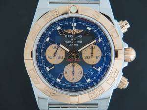 Breitling Chronomat 44 Gold / Steel CB0110