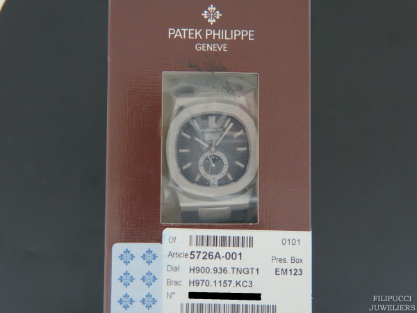 Patek Philippe - Nautilus Annual Calendar 