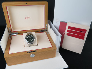 Omega Seamaster Diver 300M Co-Axial Master Chronometer Green Dial 210.30.42.20.10.001