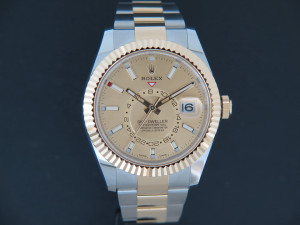 Rolex Sky-Dweller Gold/Steel Champagne 326933 NEW 