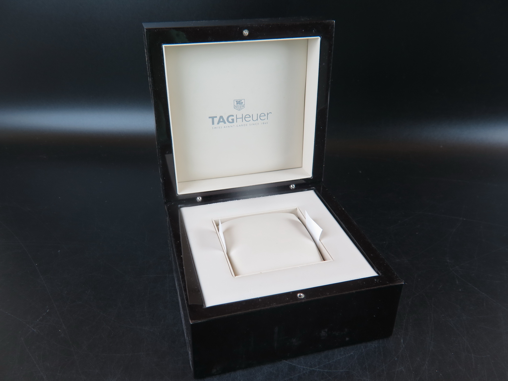 Tag hotsell watch box