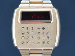 Pulsar Time Computer Calculator 18K GOLD