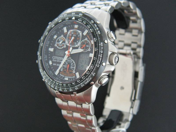 Citizen - Eco-Drive Radio Controlled Super Skyhawk