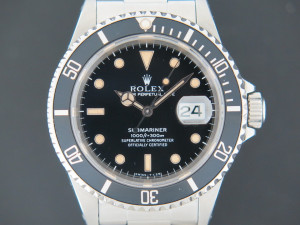 Rolex Submariner Date 16610 W-serial