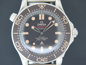 Omega Seamaster Diver 300M 007 Edition NEW 210.90.42.20.01.001
