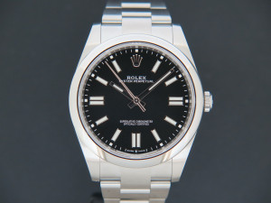 Rolex Oyster Perpetual 41 Black Dial 124300 NEW