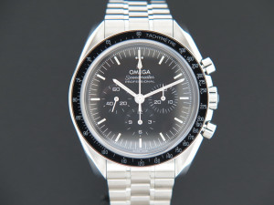 Omega Speedmaster Professional Moonwatch Co-Axial Sapphire 31030425001002 NEW