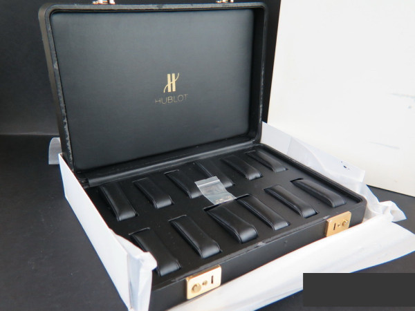 Hublot - Box for 12 watches