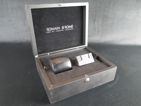 Romain Jerome - Watch Box