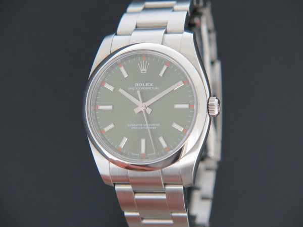 Rolex - Oyster Perpetual 34 Olive Dial 114200