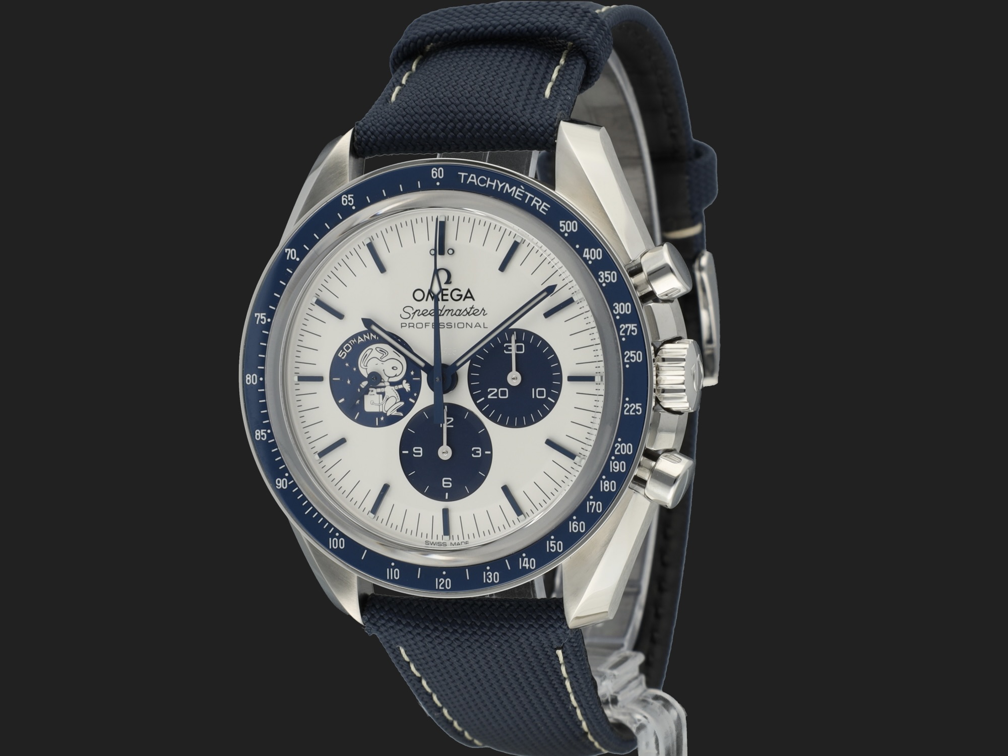 Omega speedmaster professional snoopy deals