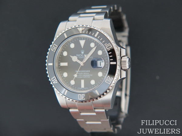 Rolex - Submariner Date  116610LN   
