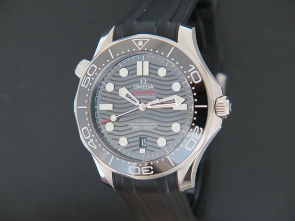 Omega - Seamaster Diver 300M Co-Axial Master Chronometer NEW 21032422001001