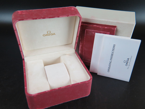 Omega - Box with booklets