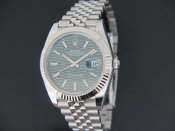 Rolex - Datejust 41 Mint Green Motif Dial 126334 NEW
