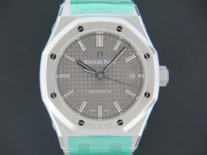 Audemars Piguet Royal Oak 15450ST.OO.1256ST.02 Rhodium Dial NEW (BTW)
