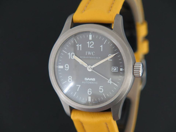 IWC - Fliegeruhr Mark XII Saab MELLOW YELLOW Titan