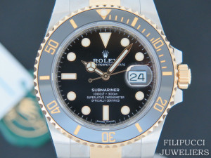 Rolex Submariner Date Gold/Steel NEW 116613LN   Black Dial With Stickers