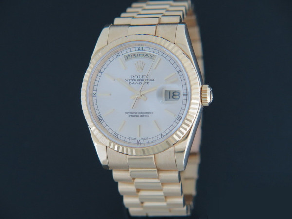 Rolex - Day-Date Yellow Gold Silver Dial 118238