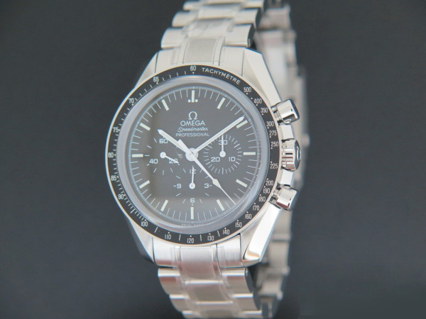 Omega - Speedmaster Professional Moonwatch NEW