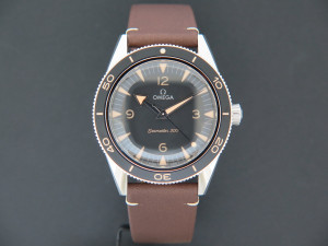 Omega Seamaster 300 Master Co-Axial 234.32.41.21.01.001 NEW