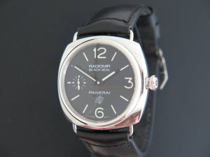 Panerai Radiomir Black Seal Logo