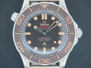 Omega Seamaster Diver 300M 007 Edition 210.90.42.20.01.001 NEW