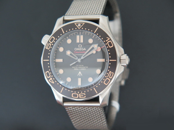 Omega - Seamaster Diver 300M 007 Edition NEW 210.90.42.20.01.001 