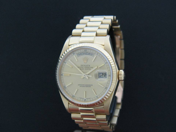 Rolex - Oyster Perpetual Day-Date