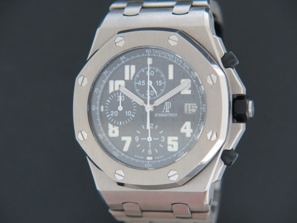 Audemars Piguet - Royal Oak Offshore Black Dial Titanium 25721TI.OO.1000TI.06.A