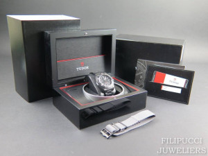 Tudor Heritage Black Bay Dark NEW 