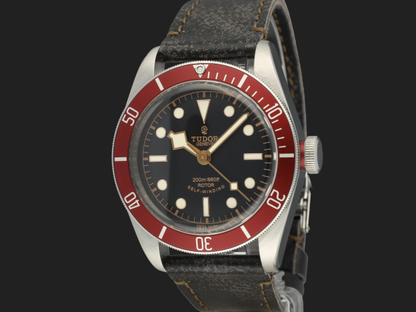 Tudor - Heritage Black Bay Red 79220R
