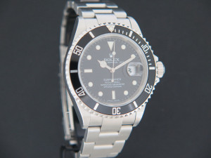 Rolex Submariner Date 16610 M-Serial Rehaut