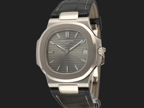Patek Philippe - Nautilus White Gold 5711G-001