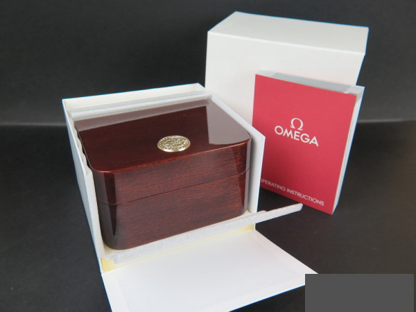 Omega - Watch Box