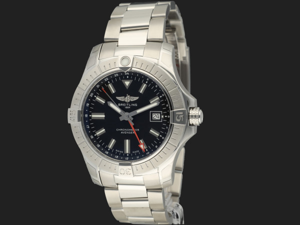 Breitling - Avenger Automatic GMT 43 A32397 NEW
